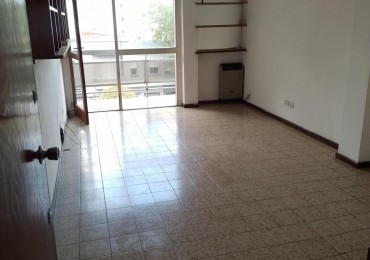 VENTA 3 AMBIENTES A LA CALLE 