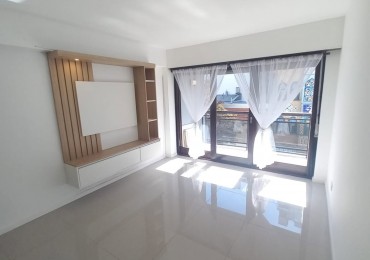 venta a la calle con balcon - centro