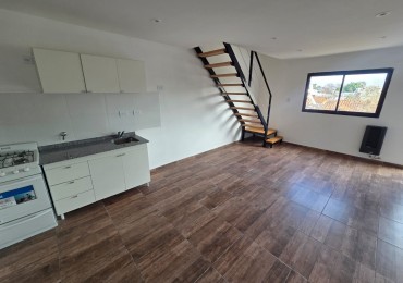 DEPARTAMENTO EN PH DE 3 AMB PRIMER PISO POR ESCALERA